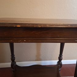 Grand Rapids Imperial Antique Vintage Table. 