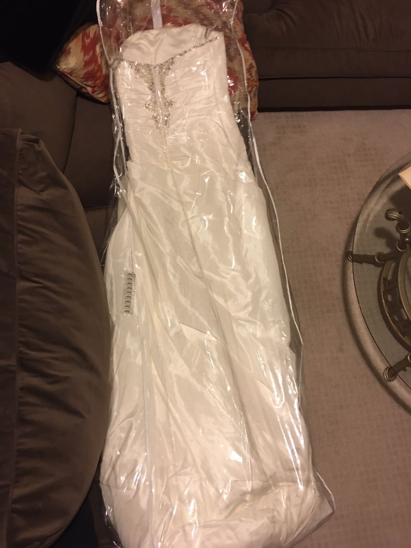 Wedding Dress Maggie Sottero Large 5-6ft