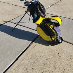 Children/Youth Golf Clubs, Bag, Stand & Balls