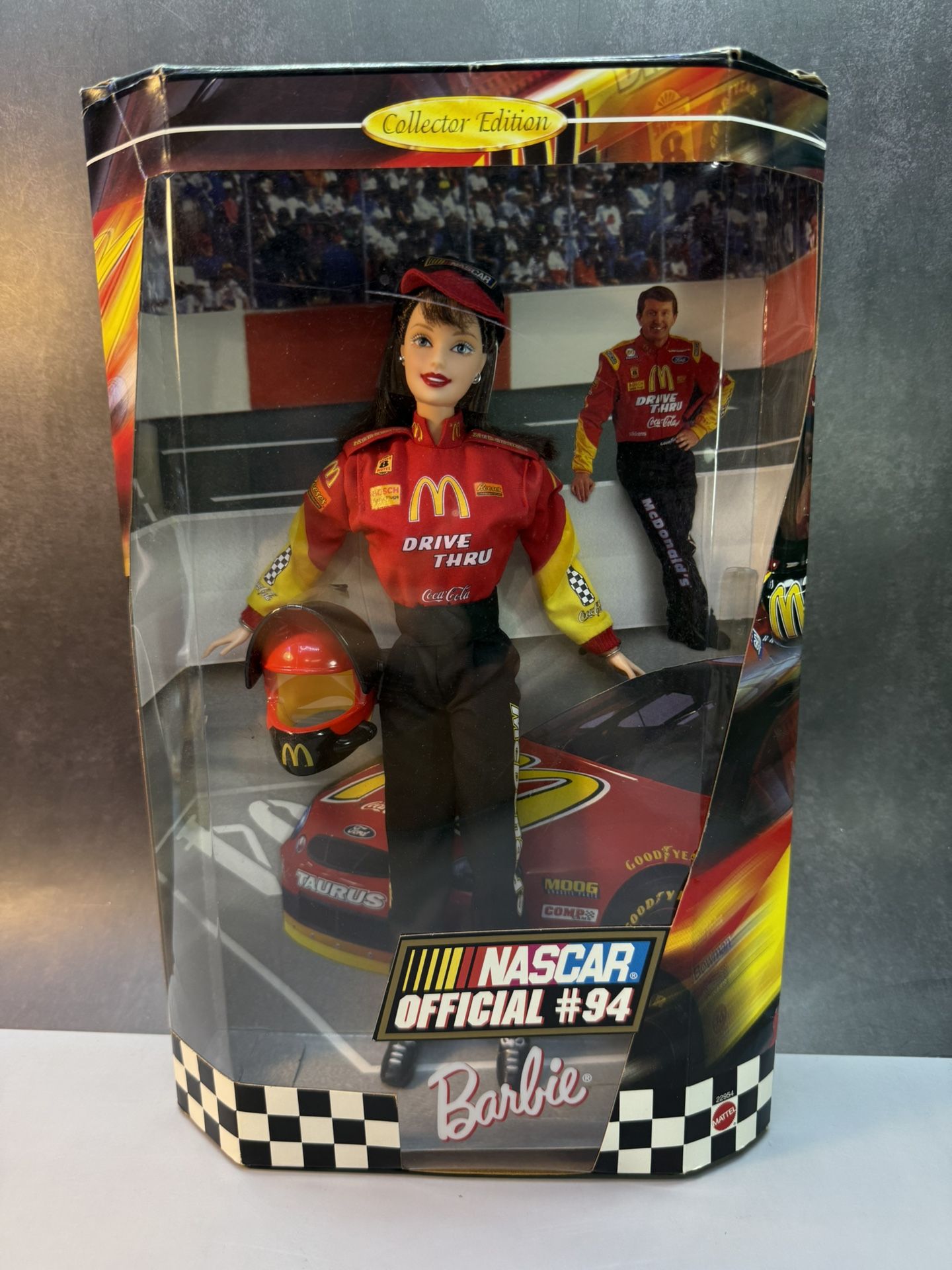 Free Shipping Mattel, Collector Edition, BARBIE NASCAR OFFICIAL #94 McDonalds, 1999