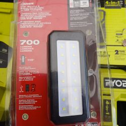 Milwaukee M12 ROVER Service and Repair Flood Light with USB Charging