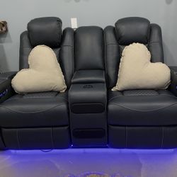 Vendo Sofa Reclinables Con Bluetooth Incorporado En Perfectas Condiciones 