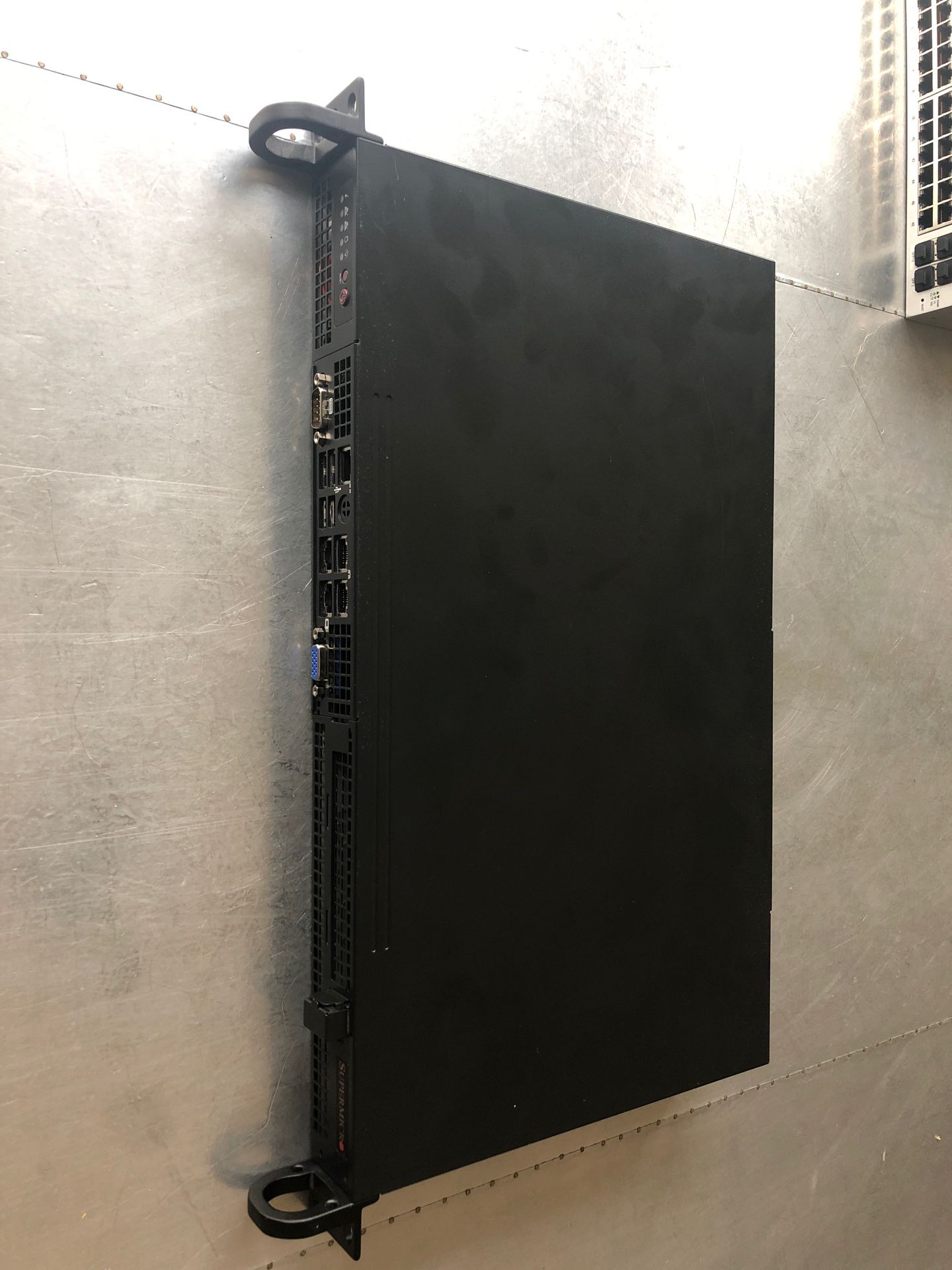 Supermicro SYS5018AFTN4 / 128GB SSD / 8GB DDR3 for Sale in Seattle