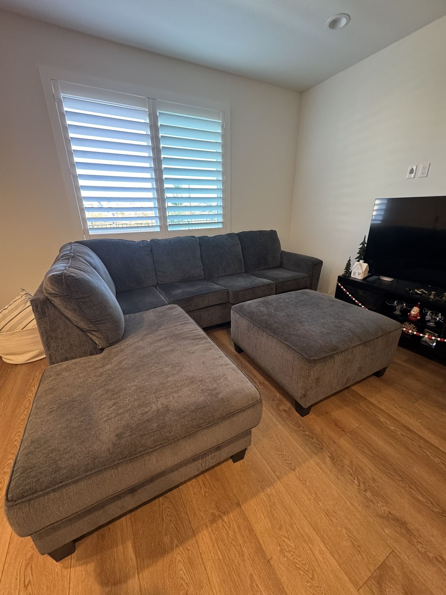 Gray Sectional w/ Ottoman — Smoke-Free Home — $600