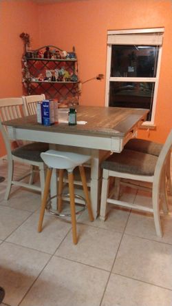 Diner Table