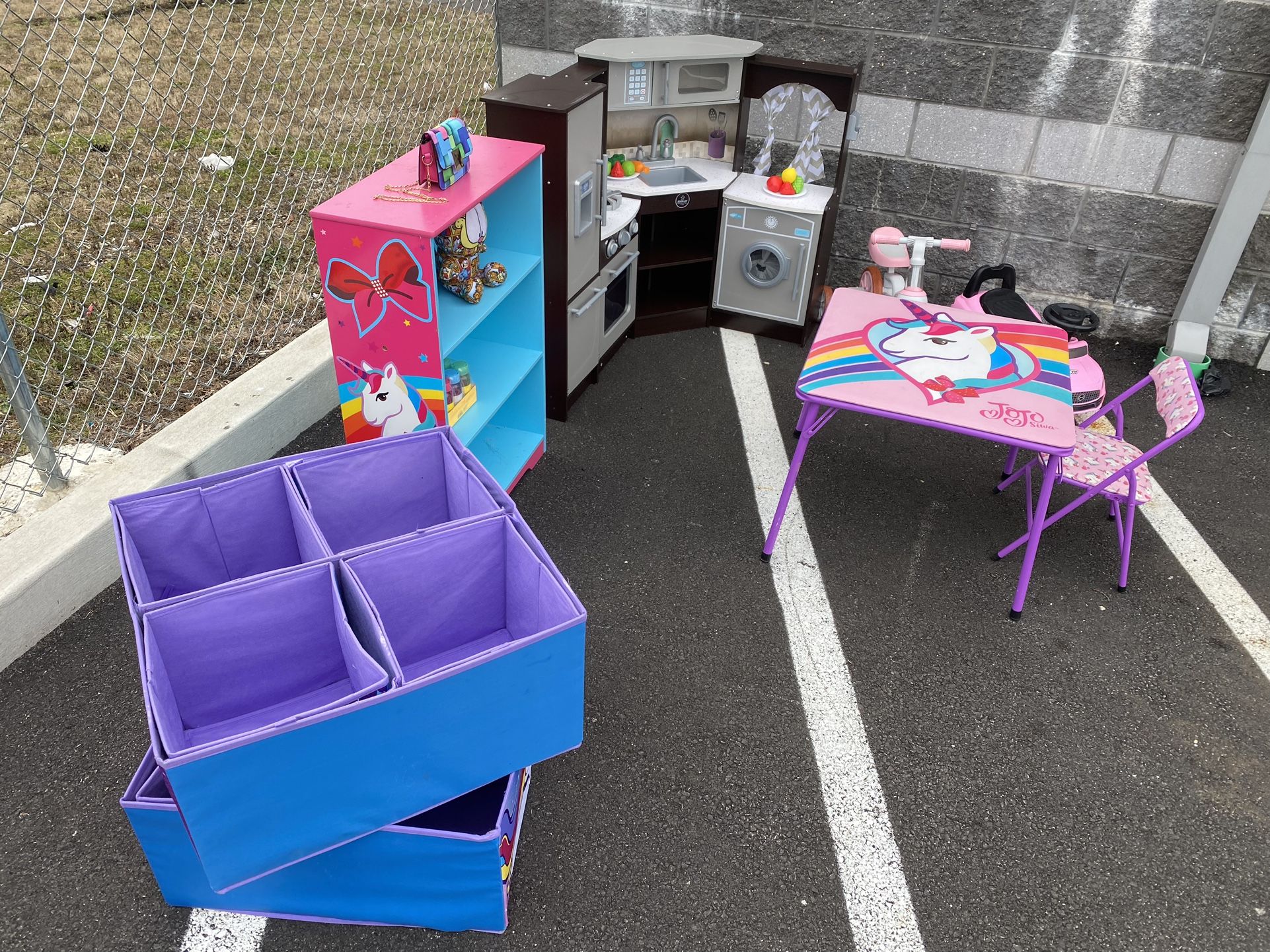 Free Delivery - Small Space Playground For Girl Kids (All Pieces On The Pictures Are Included)