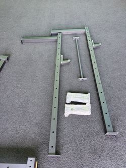 USA 🇺🇸 made Wall-Mount squat rack w/ 30.5in Depth crossmembers, 43” straight pull-up bar, 7’4” upright,