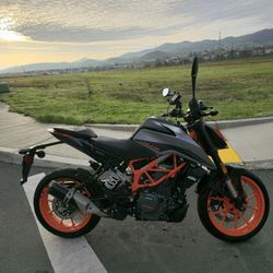 2022 KTM Duke 390