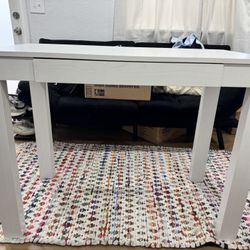 Escritorio Blanco Minimalista – ¡Funcional y Estético!