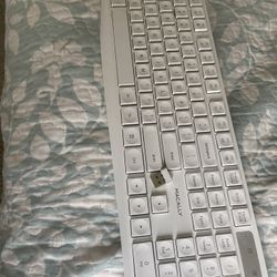 Bluetooth Keyboard 