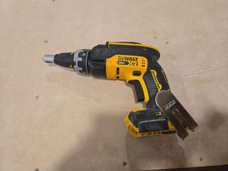 Dewalt drwalt gun