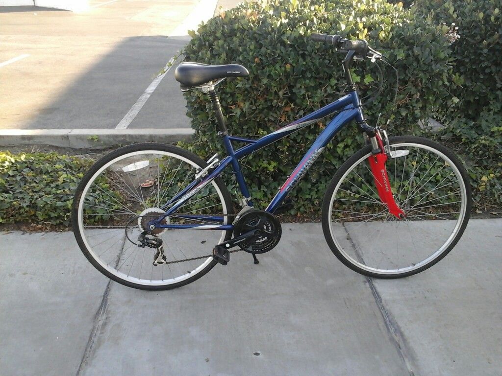 700c Schwinn Zeno road bike 21 speed for Sale in Anaheim CA OfferUp