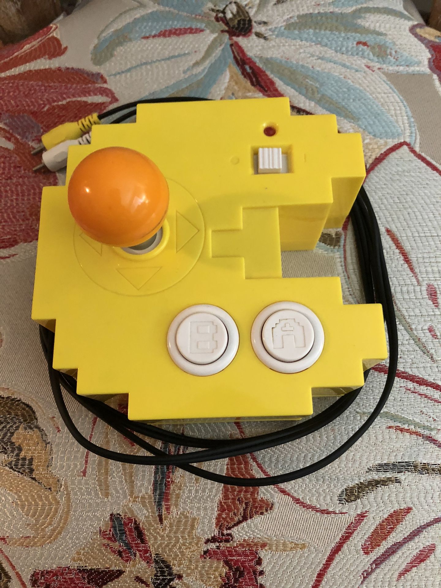 PAC MAN Connect & Play