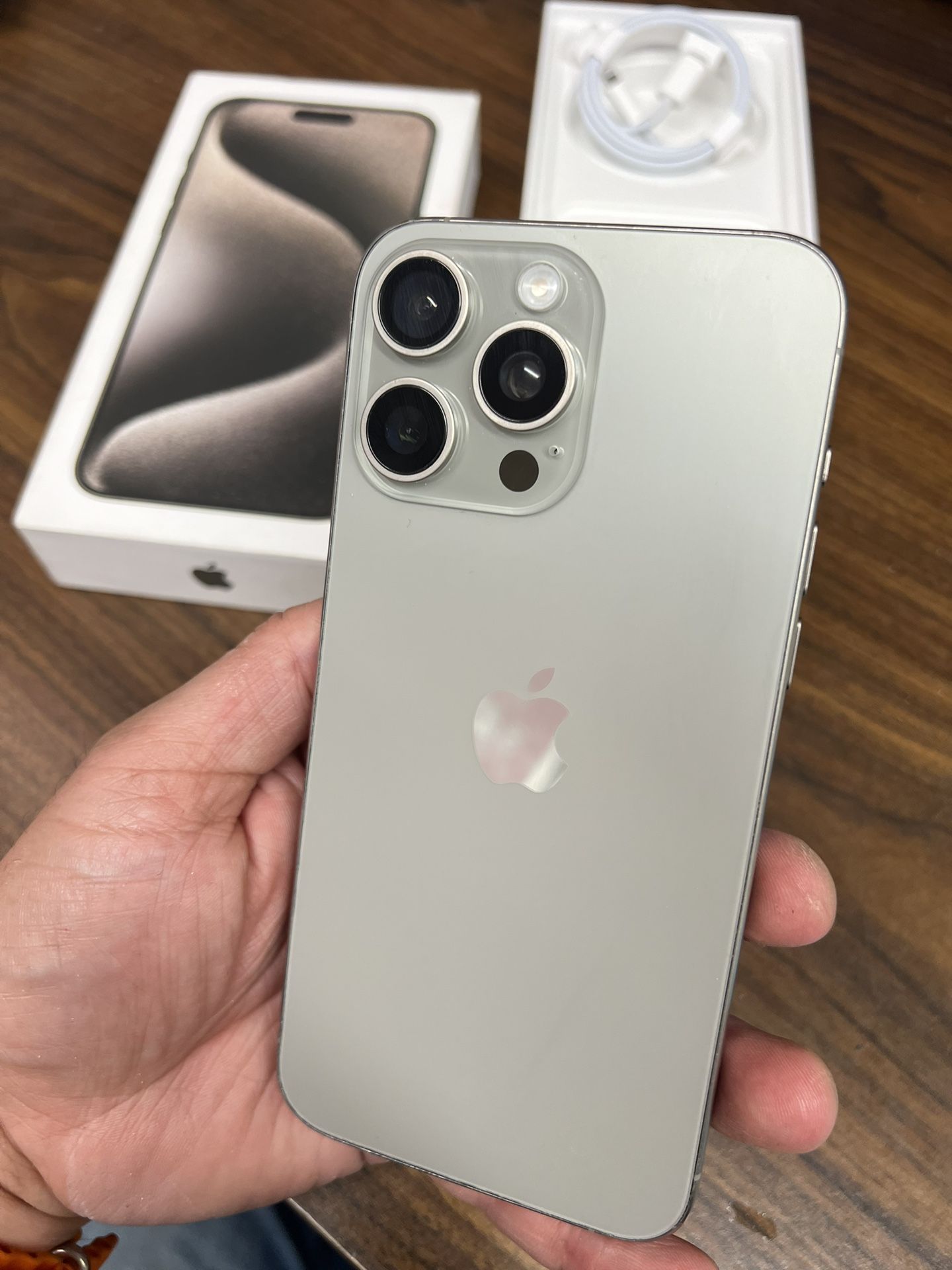 iPhone 15 Pro 256gb Factory Unlocked ( Liberado Para Cualquier Companias)