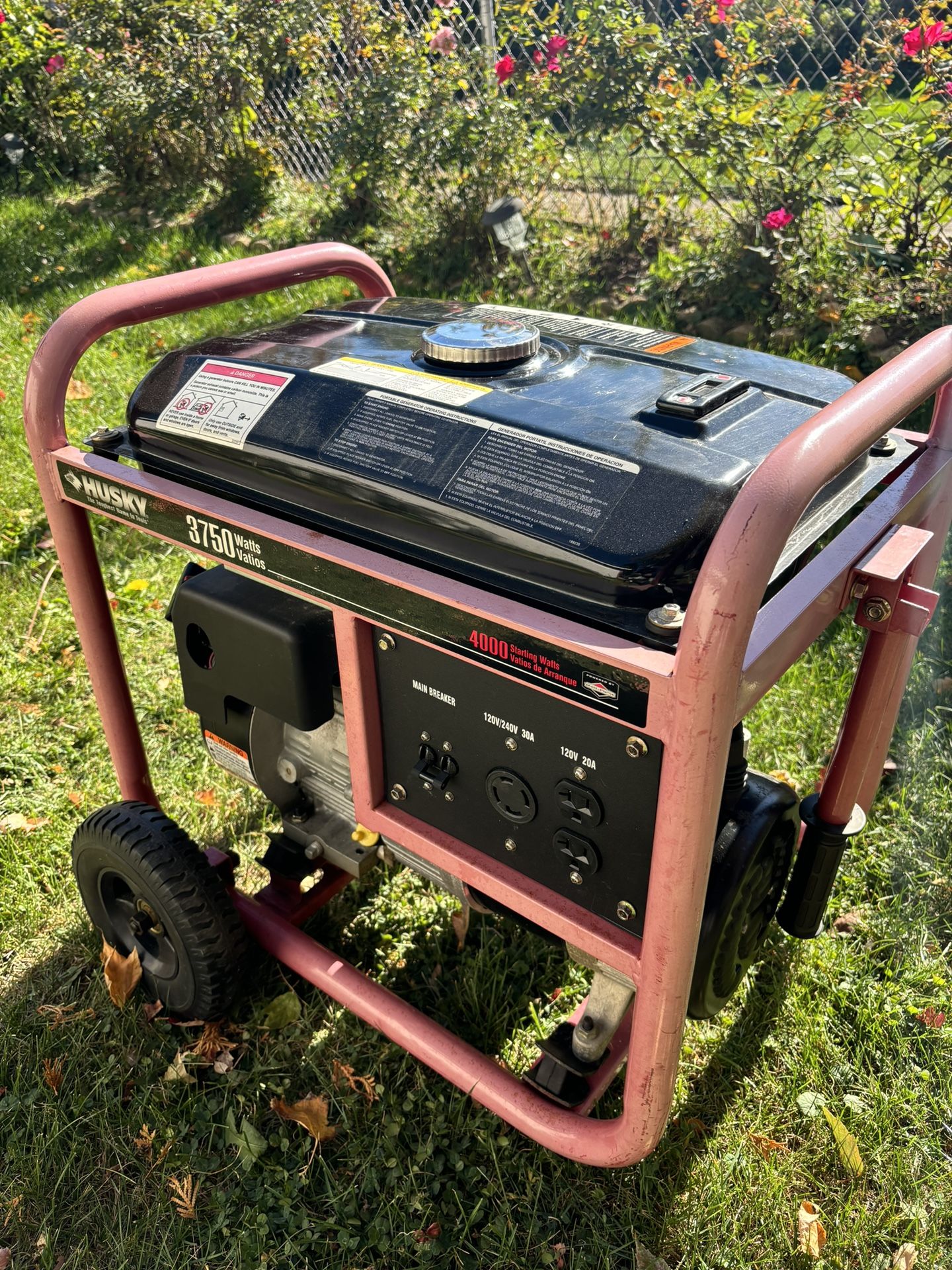 Husky-Briggs And Stratton 4000 Watts Generator Excellent Condition!