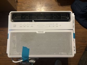 10,000 BTU Toshiba window unit 