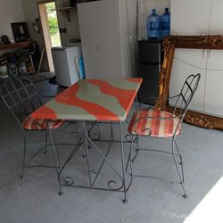 HighTable and Chairs 