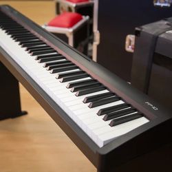 Roland FP-10 Piano