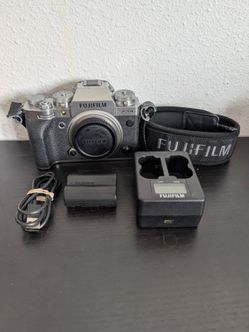 Fujifilm X-T4 Camera Body