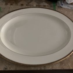 Minton St James 16” Oval Serving Plate