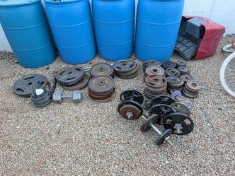 Large Weight Plate & Barbell Lot – 800+ lbs – Olympic & Standard Plates – 4 Olympic Squat Bars