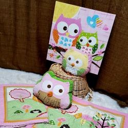 Little Girls Bedroom Decor-Circo Love N'Nature Collection-Quilt  Shams-Wall Art Canvas-Decorative Pillows-Owls 🦉🦔 🐦🌳 