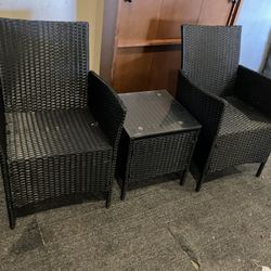 3 PCS Wicker Outdoor Patio Set Without Cushion W/Normal Wear & Tear(See & Click On Pictures). Still In Good Condition And Useable 