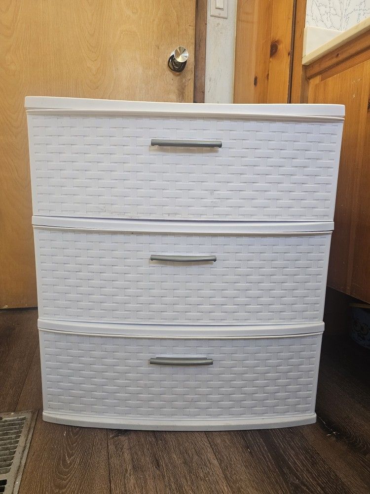 Dresser Plastic