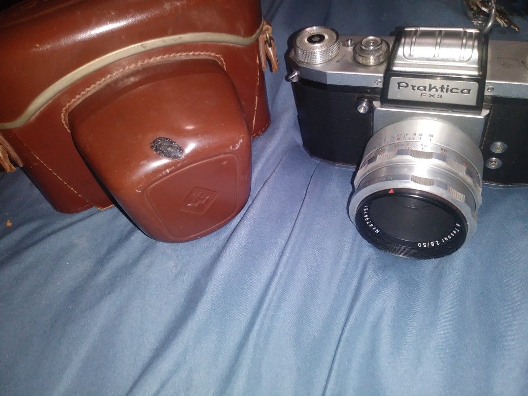 Rare Antique Praktica Fx3 Camera. Made In Germany