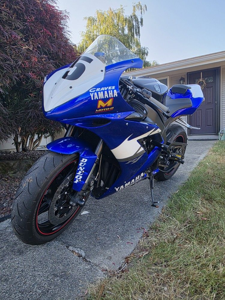 2005 Yamaha R1