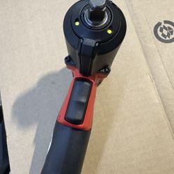 3/8 SNAPON Battery Operated.