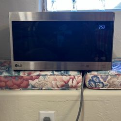 LG Smart Inverter Microwave