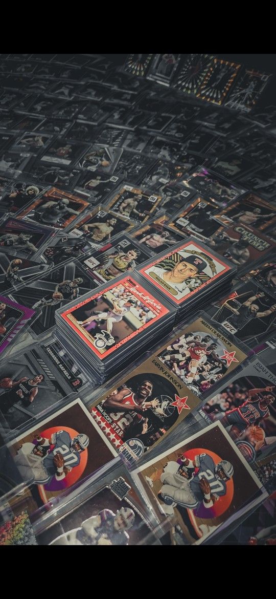 Trading Cards Lot In Bulk