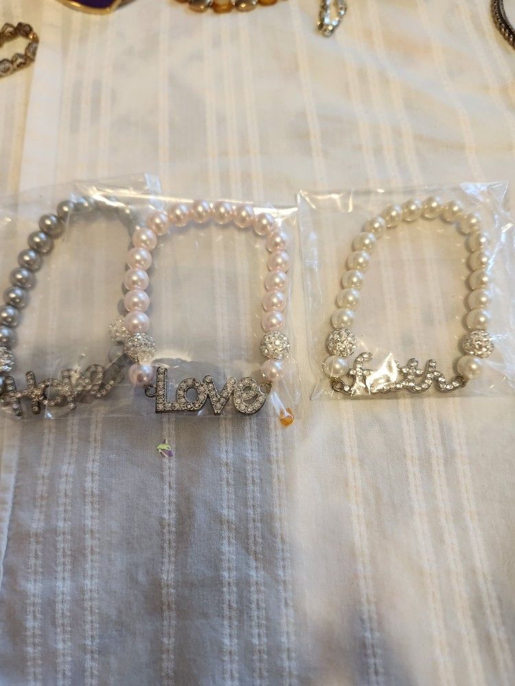 Ladies Set,Bracelets...