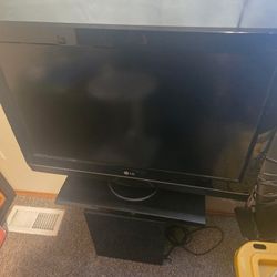 32" LCD HDTV For Sale. $50 Obo