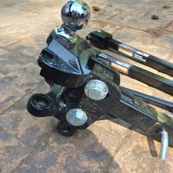 Fastaway E2 weight distribution trailer hitch