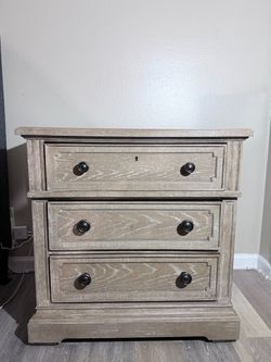 Solid Wood Nightstands – Set of 2 – Oak Finish