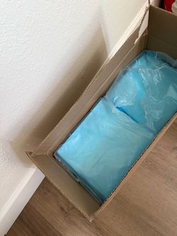 Box of puppy pads