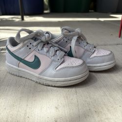 Nike Dunks