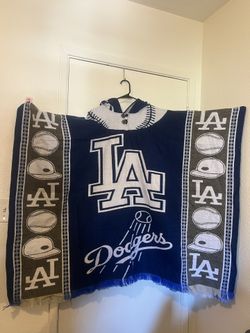 DODGERS PONCHO