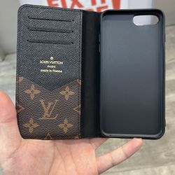 Iphone LV wallet for 7,8,X,11,12,13 models