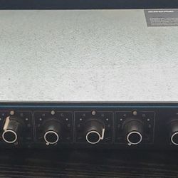 Rackmount Shure SCM800 Analog Mixer 
