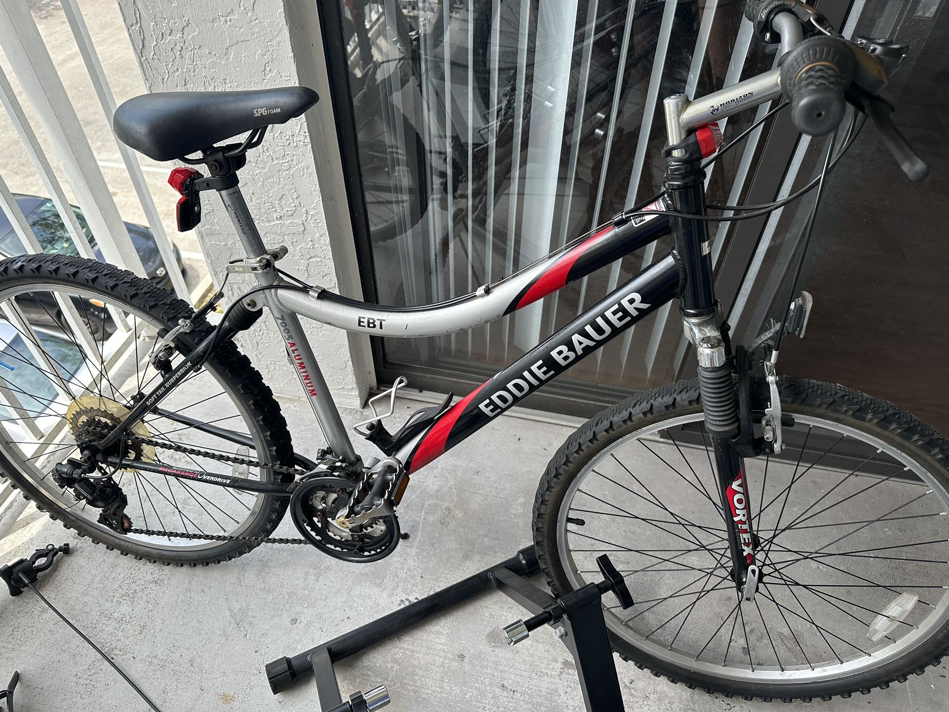 one bike with accessories 100$ bike only for 75$