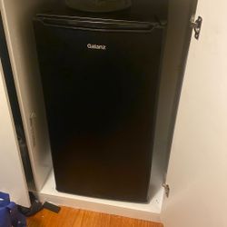 Mini Refrigerator 