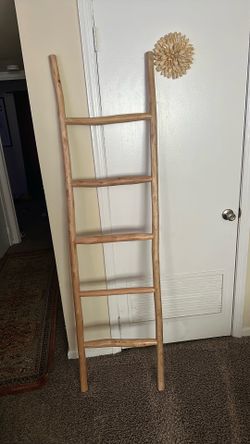 Wood ladder decor