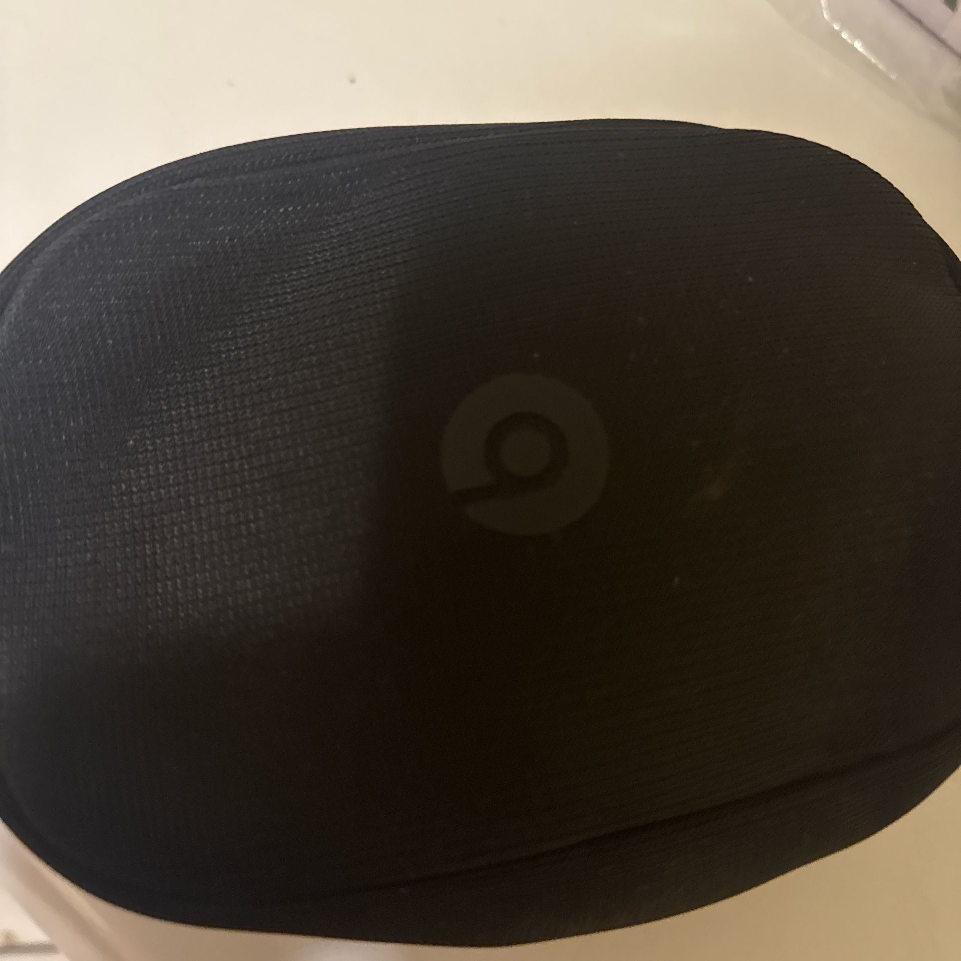 Blue Beats Studio Pro