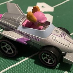 Nickelodeon Paw Patrol True Metal Ready Race Rescue Skye - Collectable Diecast