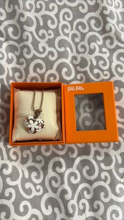 Folli Follie Happy Nugget Rose Gold -platted Puffed heart with white floral pattern Necklace