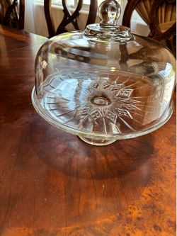 Vintage cake holder