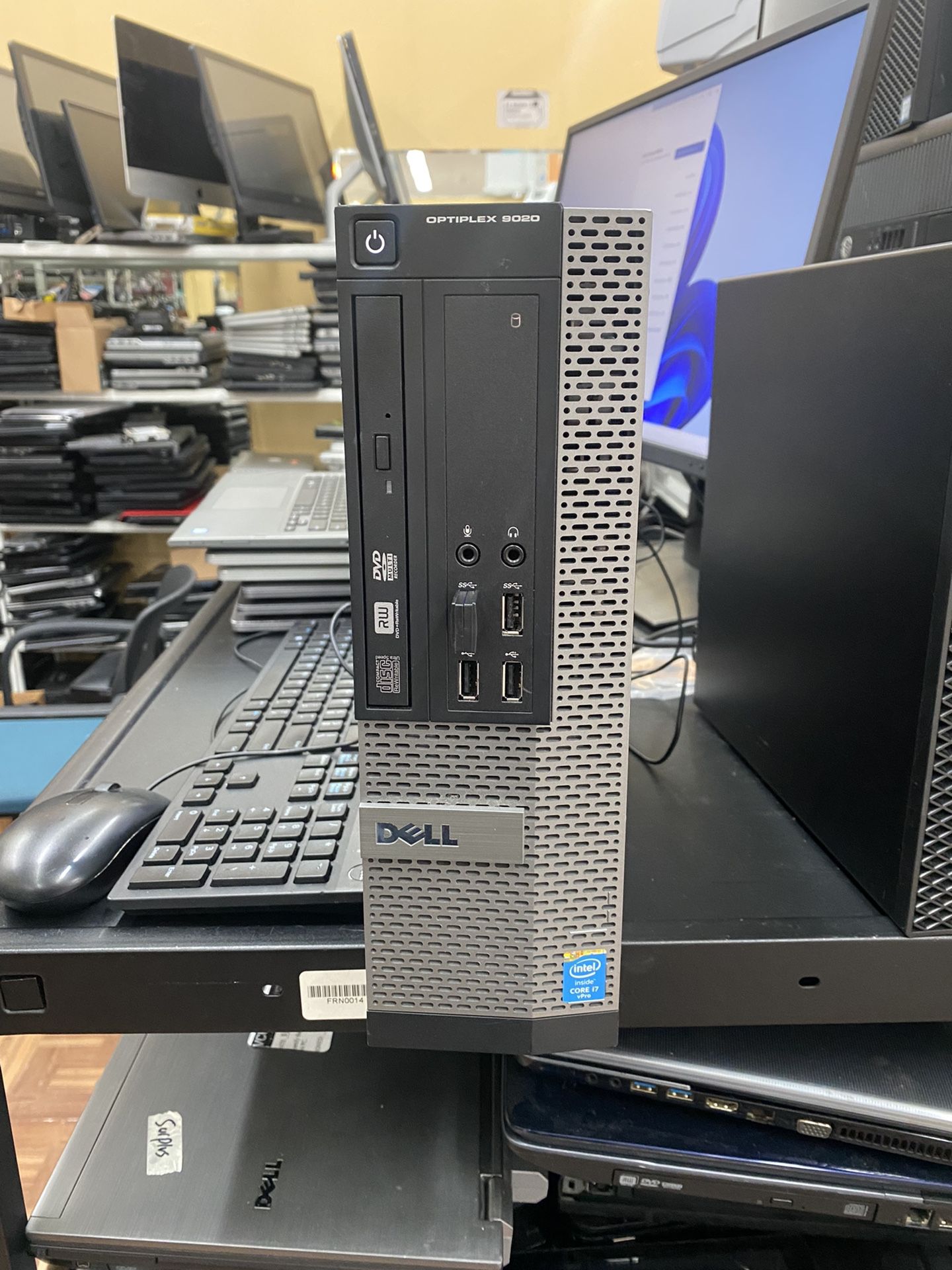 Dell Optiplex PC(tower) Intel Core i7, 8gb Ram, 256gb SSD, Wimdows 11, Ready To Plug and Use It. It comes with USB wifi adapter and a power cable. No 